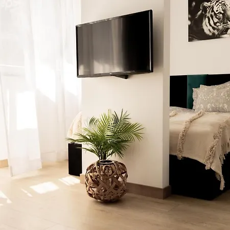 Piotrapartments - Wilcza Luxury In Centre *