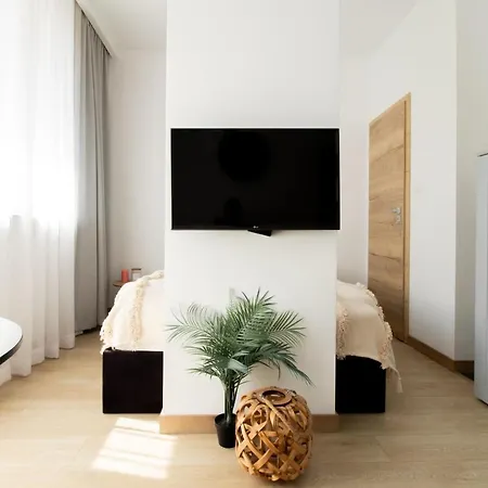 Daire Piotrapartments - Wilcza Luxury In Centre Varşova