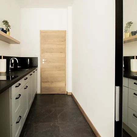 Piotrapartments - Wilcza Luxury In Centre Varsóvia