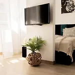 Piotrapartments - Central Warsaw Wilcza - Luxury Apartment - Prime Location *